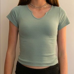 Green short sleeve ribbed shirt